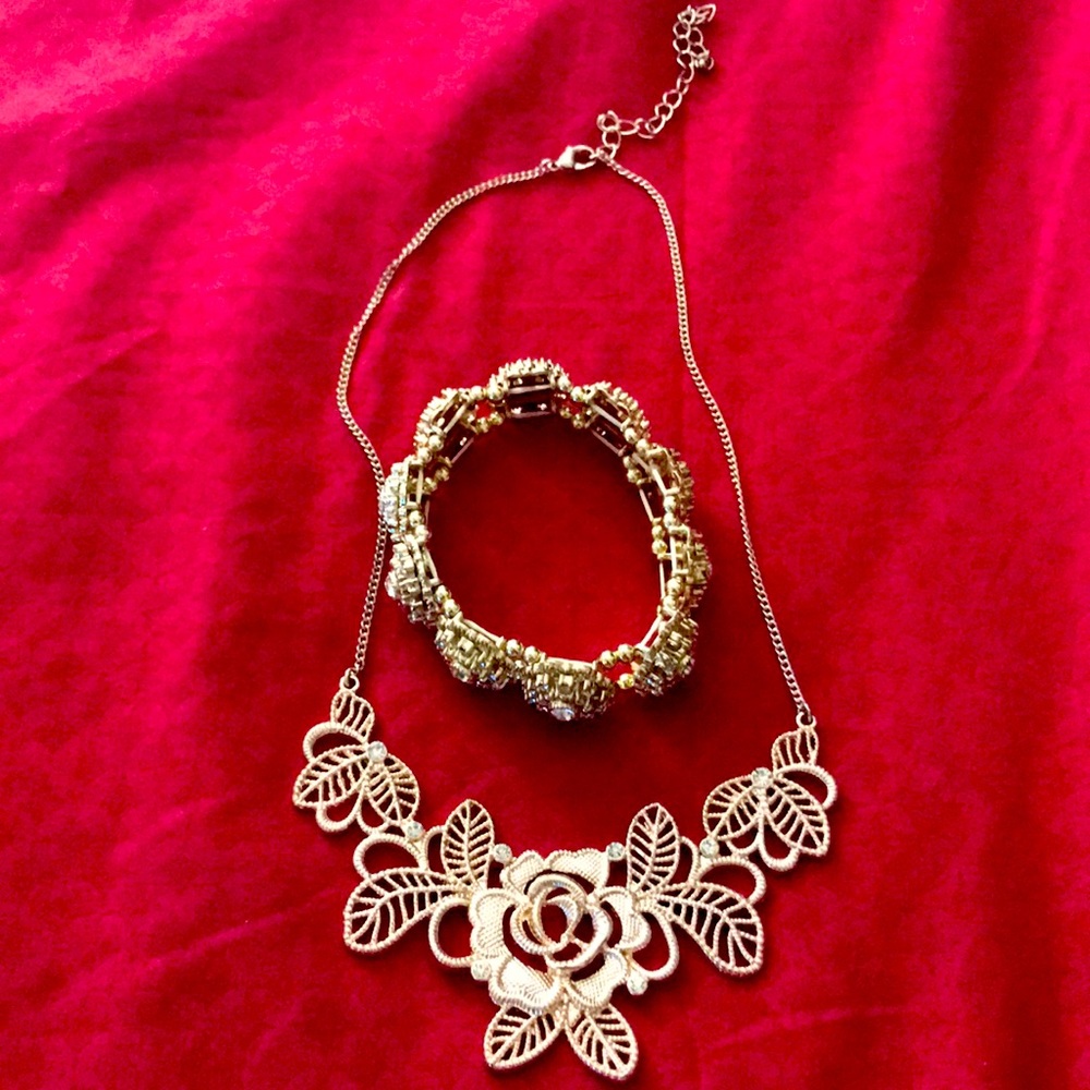 Necklace & Bracelet Set
